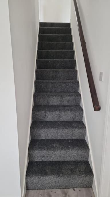 Coolfin House-Close To Excel, Contractors, Relocators, Paid Parking Villa Londen Buitenkant foto